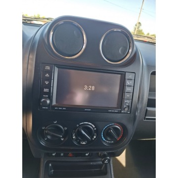 Jeep Patriot  Terenowy 2009,  2.4 - Na sprzedaż za 20 800 zł - Malutkie - zdjęcie 8