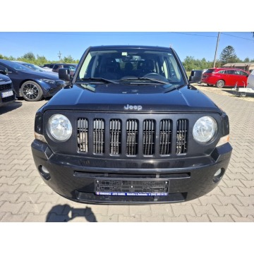 Jeep Patriot  Terenowy 2009,  2.4 - Na sprzedaż za 20 800 zł - Malutkie - zdjęcie 2
