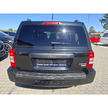 Jeep Patriot  Terenowy 2009,  2.4 - Na sprzedaż za 20 800 zł - Malutkie - zdjęcie 5