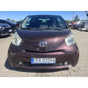 Toyota iQ  Hatchback 2010,  1.0 - Na sprzedaż za 11 500 zł - Malutkie - zdjęcie 2
