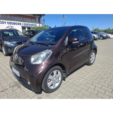 Toyota iQ  Hatchback 2010,  1.0 - Na sprzedaż za 11 500 zł - Malutkie - zdjęcie 1