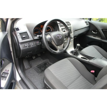 Toyota Avensis  Sedan/Limuzyna 2011,  2.0 benzyna - Na sprzedaż za 32 700 zł - Lubań - zdjęcie 12