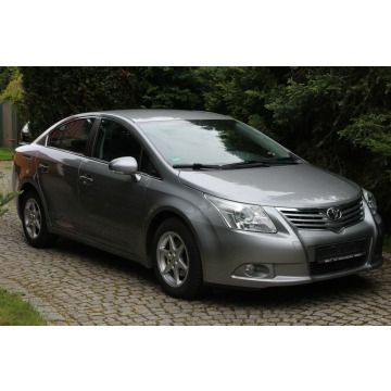 Toyota Avensis  Sedan/Limuzyna 2011,  2.0 benzyna - Na sprzedaż za 32 700 zł - Lubań - zdjęcie 11