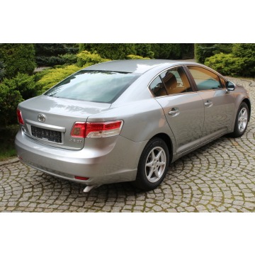 Toyota Avensis  Sedan/Limuzyna 2011,  2.0 benzyna - Na sprzedaż za 32 700 zł - Lubań - zdjęcie 9