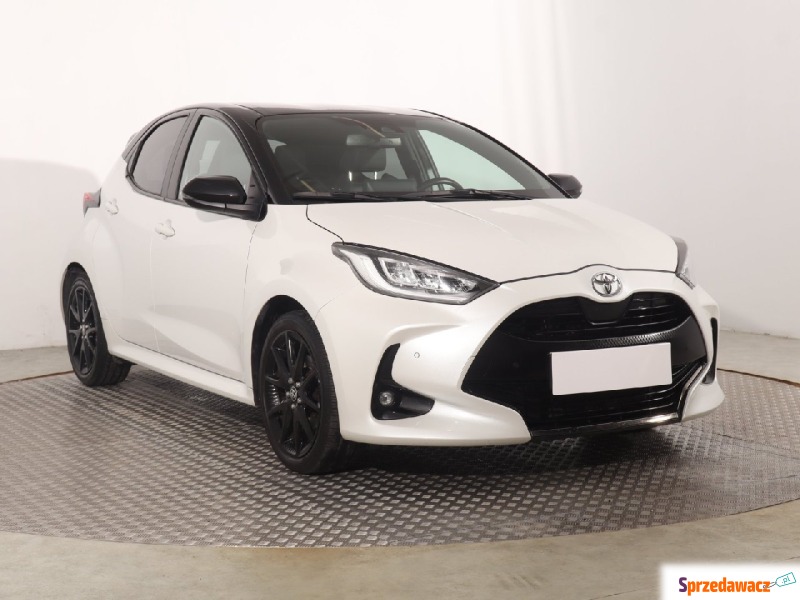 Toyota Yaris  Hatchback 2022,  1.5 benzyna - Na sprzedaż za 69 999 zł - Katowice