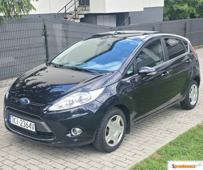 Ford Fiesta  Hatchback 2009,  1.4 benzyna - Na sprzedaż za 14 900 zł - Piekoszów