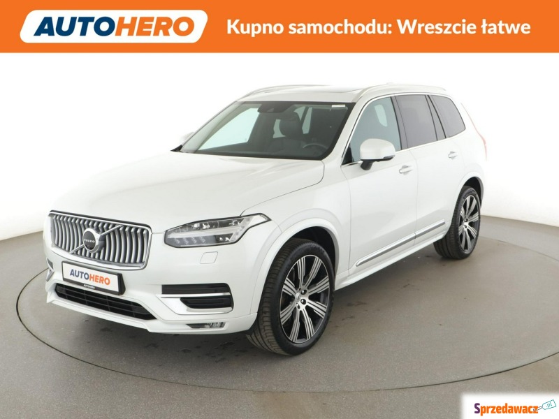 Volvo   SUV 2020,  2.0 diesel, automat - Na sprzedaż za 146 900 zł - Warszawa