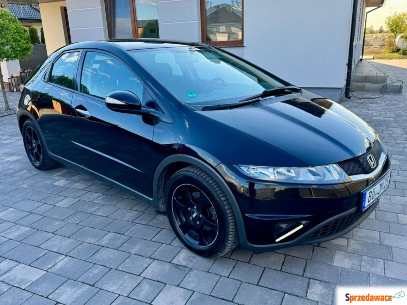 Honda Civic  Liftback 2008,  1.3 benzyna - Na sprzedaż za 14 999 zł - Szerominek