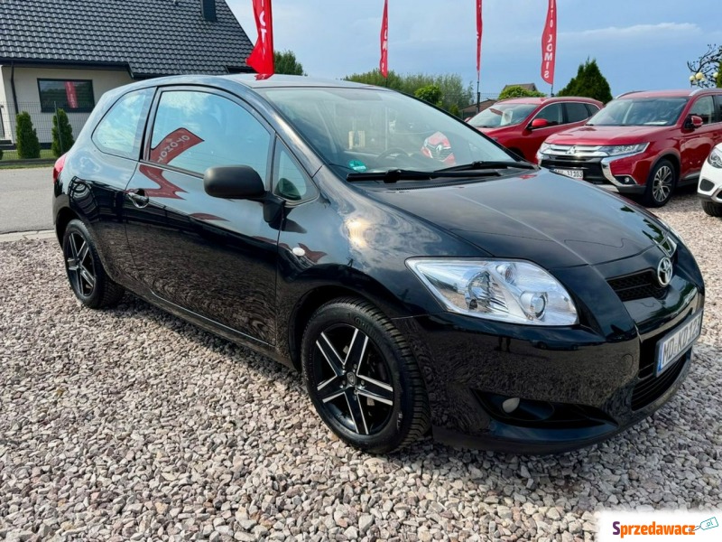 Toyota Auris  Liftback 2007,  1.6 benzyna - Na sprzedaż za 17 700 zł - Szerominek