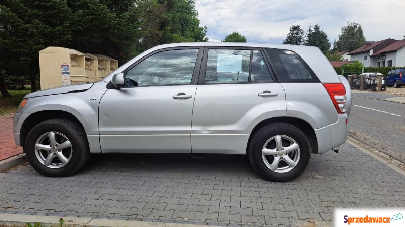 Suzuki Grand Vitara  Terenowy 2007,  2.7 benzyna+LPG, automat - Na sprzedaż za 17,00 zł - Nowy Sącz