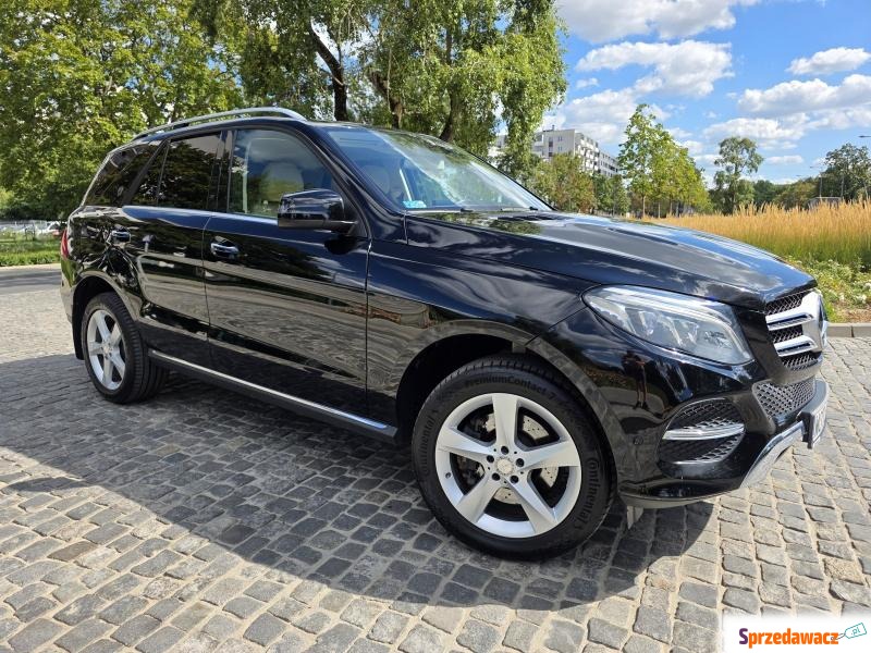 Mercedes - Benz GLE-klasa 2016