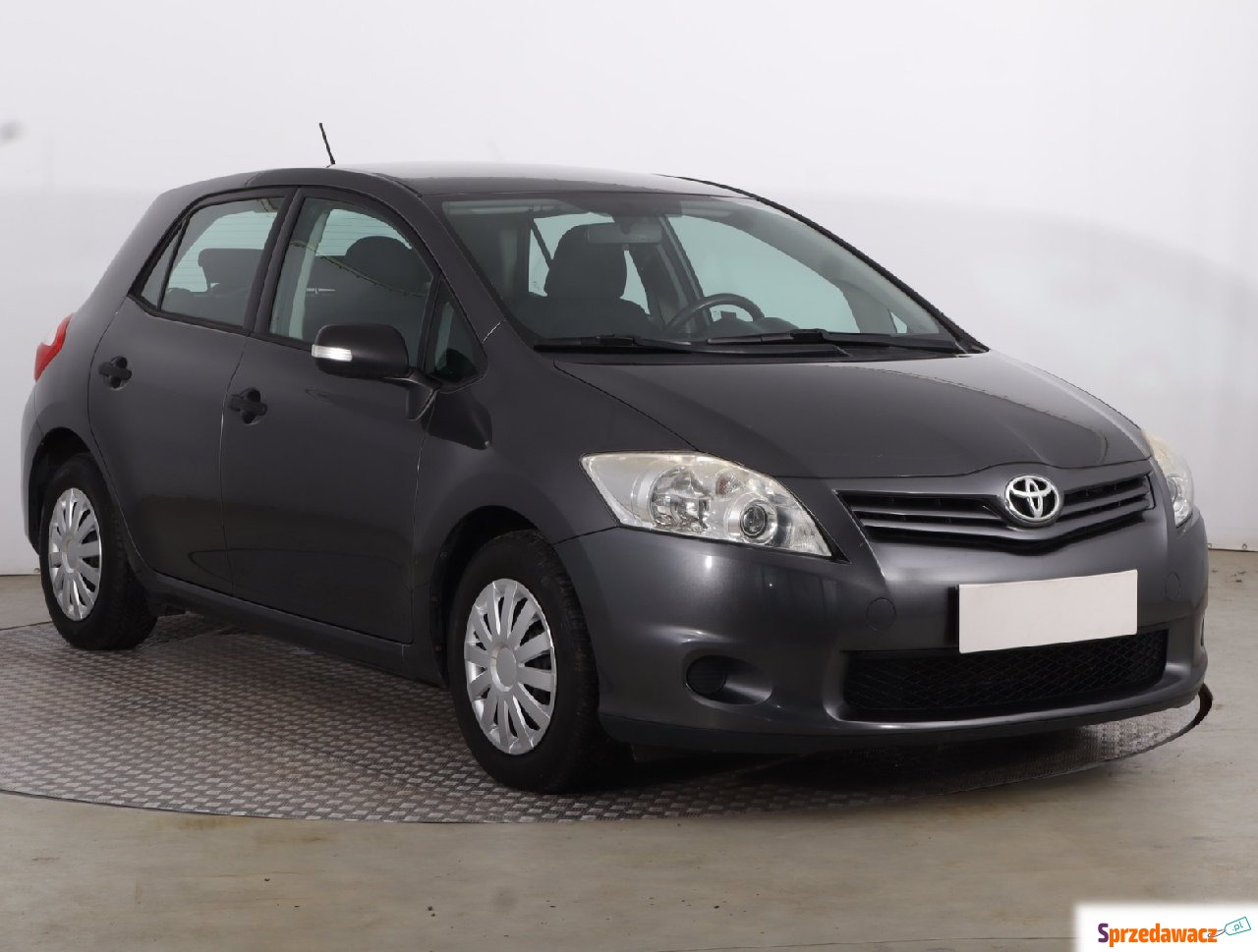 Toyota Auris 2011