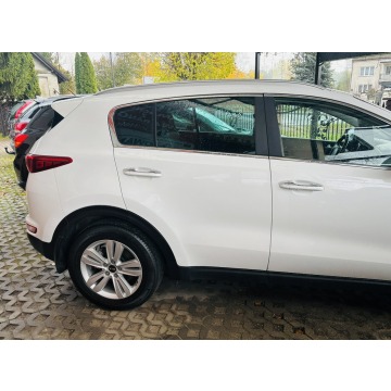Kia Sportage  SUV 2017,  1.7 diesel - Na sprzedaż za 59 999 zł - Ostrołęka - zdjęcie 3