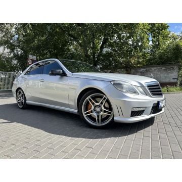 Mercedes - Benz E-klasa  Sedan/Limuzyna 2011,  5.5 benzyna, automat - Na sprzedaż za 99 000 zł - Warszawa - zdjęcie 2