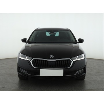 Skoda Octavia  Kombi 2023,  1.4 benzyna, automat - Na sprzedaż za 79 999 zł - Piaseczno - zdjęcie 2