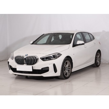 BMW Seria 1  Hatchback 2023,  1.5 benzyna, automat - Na sprzedaż za 96 999 zł - Grudziądz - zdjęcie 3