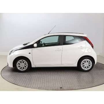 Toyota Aygo  Hatchback 2021,  1.0 benzyna+LPG - Na sprzedaż za 32 499 zł - Bielany Wrocławskie - zdjęcie 4