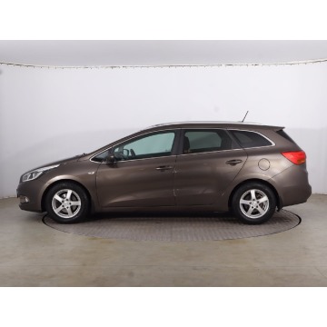 Kia Ceed  Kombi 2014,  1.6 benzyna - Na sprzedaż za 29 999 zł - Radom - zdjęcie 4