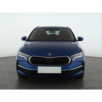 Skoda Octavia  Kombi 2025,  1.5 benzyna, automat - Na sprzedaż za 107 999 zł - Piaseczno - zdjęcie 2