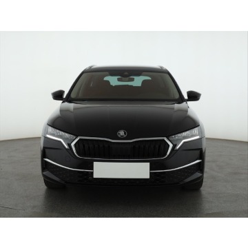 Skoda Octavia  Kombi 2025,  1.5 benzyna, automat - Na sprzedaż za 111 999 zł - Piaseczno - zdjęcie 2