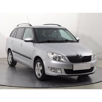 Skoda Fabia  Kombi 2011,  1.2 benzyna - Na sprzedaż za 11 999 zł - Katowice - zdjęcie 1