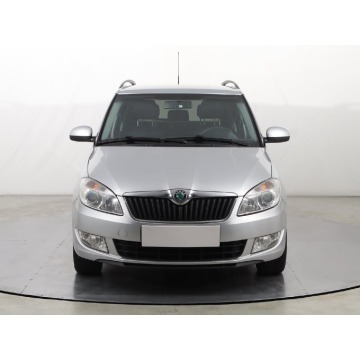 Skoda Fabia  Kombi 2011,  1.2 benzyna - Na sprzedaż za 11 999 zł - Katowice - zdjęcie 2