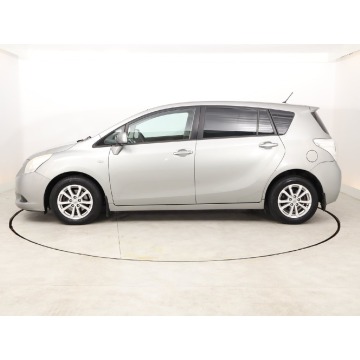 Toyota Verso  SUV 2011,  2.0 diesel - Na sprzedaż za 21 499 zł - Bielany Wrocławskie - zdjęcie 4