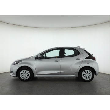 Toyota Yaris  Hatchback 2024,  1.5 benzyna - Na sprzedaż za 72 999 zł - Piaseczno - zdjęcie 4