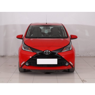 Toyota Aygo  Hatchback 2017,  1.0 benzyna - Na sprzedaż za 33 000 zł - Sopot - zdjęcie 2