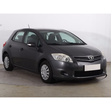 Toyota Auris 1.3 Dual VVT-i (99KM), 2011