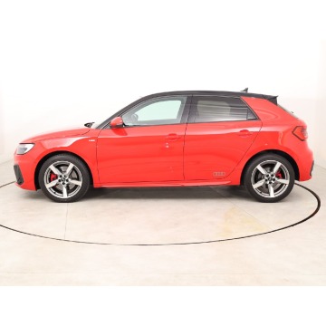 Audi A1  Hatchback 2019,  2.0 benzyna, automat - Na sprzedaż za 84 999 zł - Bielany Wrocławskie - zdjęcie 4
