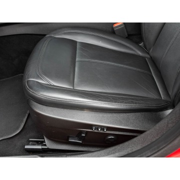 Alfa Romeo Giulia  Sedan/Limuzyna 2016,  2.0 benzyna, automat - Na sprzedaż za 64 910 zł - Gdynia - zdjęcie 10