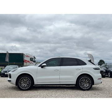 Porsche Cayenne  SUV 2022,  3.0 benzyna, automat - Na sprzedaż za 239 900 zł - Michałowice-Wieś - zdjęcie 7