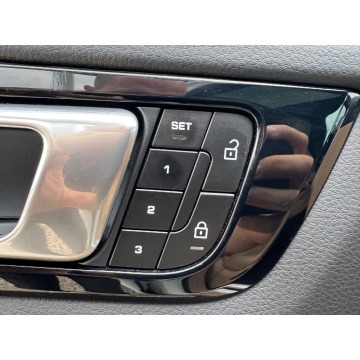 Porsche Cayenne  SUV 2022,  3.0 benzyna, automat - Na sprzedaż za 239 900 zł - Michałowice-Wieś - zdjęcie 12