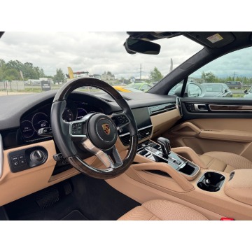 Porsche Cayenne  SUV 2022,  3.0 benzyna, automat - Na sprzedaż za 239 900 zł - Michałowice-Wieś - zdjęcie 10