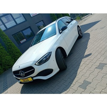 Mercedes - Benz C-klasa  Kombi 2021,  2.0 hybryda, automat - Na sprzedaż za 135 000 zł - Łódź - zdjęcie 2