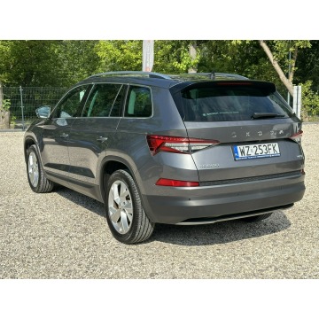 Skoda Kodiaq  SUV 2022,  2.0 diesel, automat - Na sprzedaż za 119 900 zł - Pęcice - zdjęcie 5
