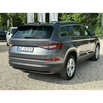 Skoda Kodiaq  SUV 2022,  2.0 diesel, automat - Na sprzedaż za 119 900 zł - Pęcice - zdjęcie 7