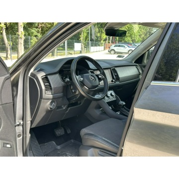 Skoda Kodiaq  SUV 2022,  2.0 diesel, automat - Na sprzedaż za 119 900 zł - Pęcice - zdjęcie 11