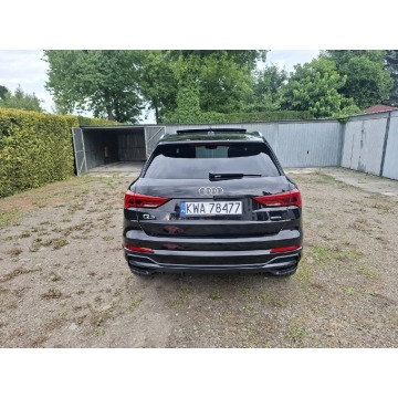 Audi Q3  SUV 2022,  2.0 benzyna, automat - Na sprzedaż za 114 999 zł - Wadowice - zdjęcie 4