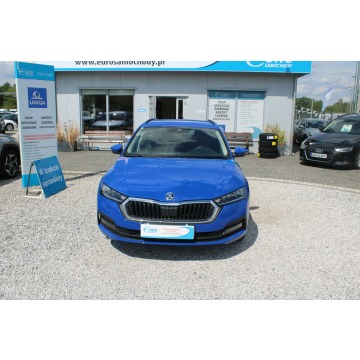 Skoda Octavia  Kombi 2023,  1.5 benzyna, automat - Na sprzedaż za 72 900 zł - Warszawa - zdjęcie 3