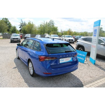 Skoda Octavia  Kombi 2023,  1.5 benzyna, automat - Na sprzedaż za 72 900 zł - Warszawa - zdjęcie 8