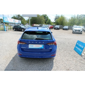 Skoda Octavia  Kombi 2023,  1.5 benzyna, automat - Na sprzedaż za 72 900 zł - Warszawa - zdjęcie 7
