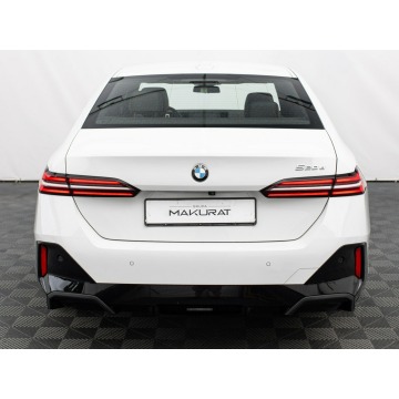 BMW Seria 5  Sedan/Limuzyna 2024,  2.0 diesel, automat - Na sprzedaż za 209 850 zł - Gdańsk - zdjęcie 8