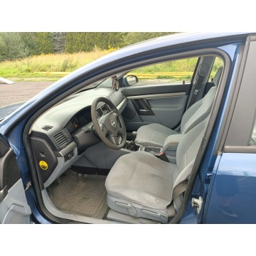 Opel Vectra  Sedan/Limuzyna 2002,  1.8 benzyna - Na sprzedaż za 2 700,00 zł - Tarnów - zdjęcie 5