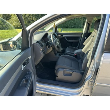 Volkswagen Touran  Minivan/Van 2007,  1.9 diesel - Na sprzedaż za 12 800 zł - Wejherowo - zdjęcie 9