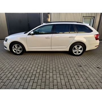 Skoda Octavia  Kombi 2017,  1.4 benzyna - Na sprzedaż za 46 500 zł - Strzała - zdjęcie 4