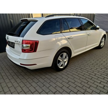 Skoda Octavia  Kombi 2017,  1.4 benzyna - Na sprzedaż za 46 500 zł - Strzała - zdjęcie 7