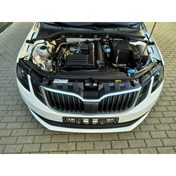 Skoda Octavia  Kombi 2017,  1.4 benzyna - Na sprzedaż za 46 500 zł - Strzała - zdjęcie 12