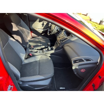 Ford Focus  Kombi 2013,  1.6 diesel - Na sprzedaż za 14 900 zł - Skarżysko-Kamienna - zdjęcie 2
